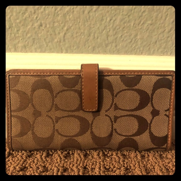 Coach wallet - Picture 1 of 3